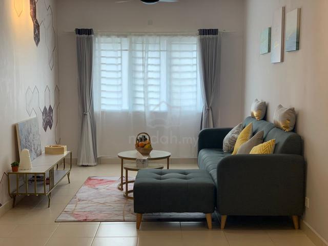 De Bayu Apartment 1