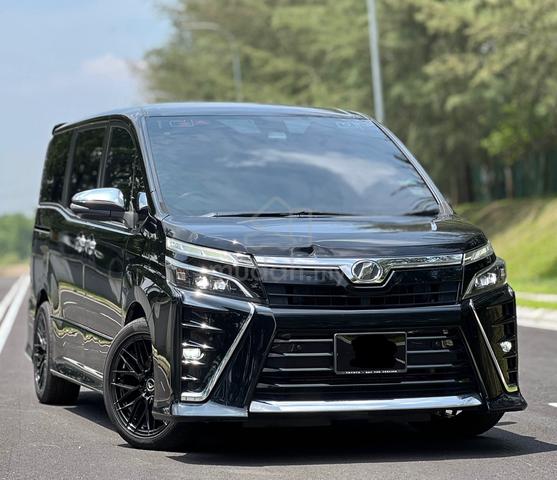 2019 Toyota VOXY 2.0 ZS KIRAMEKI II (A) - 1