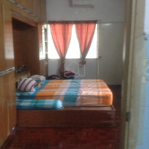 Teluk Pulai Double Storey Corner House For Rent 3