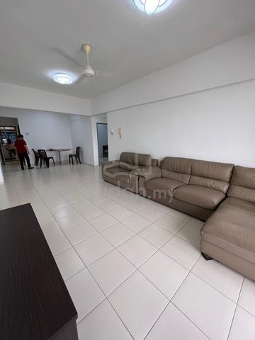 Straits Court Condominium 1