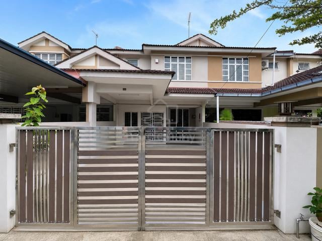 SUPER BlG DOUBLE STOREY TERRACE HOUSE FOR SALE 1