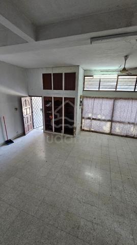 Double Storey House, Taman Connaught, Terrace Corner unit for Sale 1