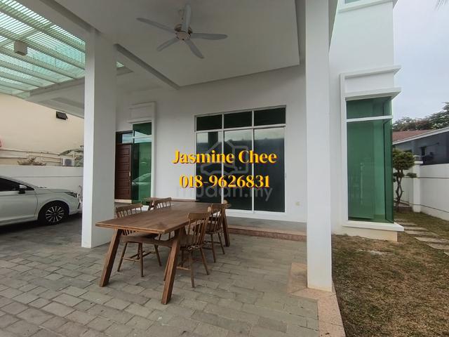 SUNGAI ARA 3-STOREY BUNGALOW Move In Condition FOR SALE 1