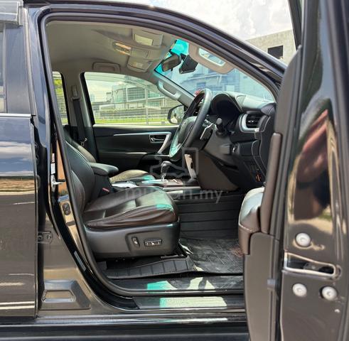 2017 Toyota FORTUNER 2.7 SRZ 4x4 (A) Car King - 5