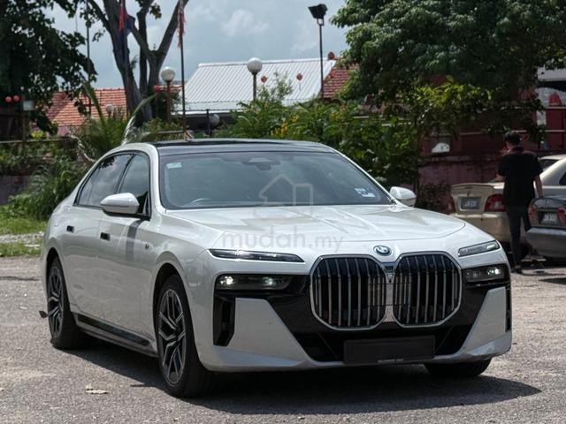 2023 Bmw 750e xDRIVE M SPORT (TIP TOP CONDITION) - 1