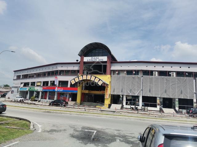 Ampang Office / Store at Plaza Ampang Jaya (Ready move in) 1