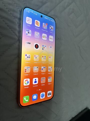 Carousel Image