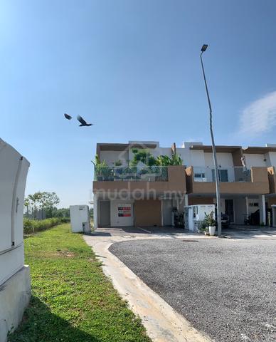 CORNER UNIT CASA BLUEBELL - GROUND Floor 1