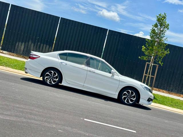 Honda Accord 2.0 VTi-L FACELIFTš„Cheaper in town - 2