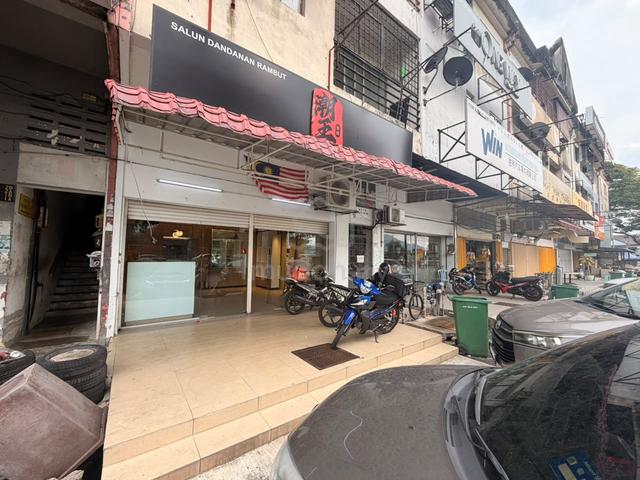 Kepong indah perdana shoplot, face mainroad, more parking, ready move 1
