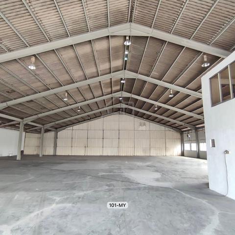 Beside Mainroad‼️Factory Warehouse Kemuning Shah Alam【13350sf /300Amp】 1