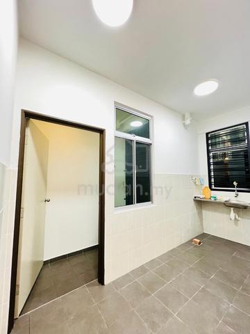 Ground floor Townhouse @ Bandar Cemerlang, Ulu Tiram 5