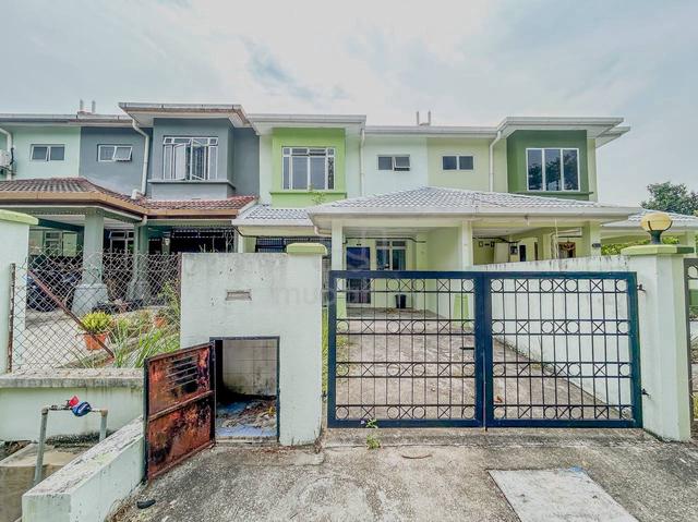 FACING OPEN! Double Storey, Taman Kenanga, Bandar Baru Salak Tinggi 1