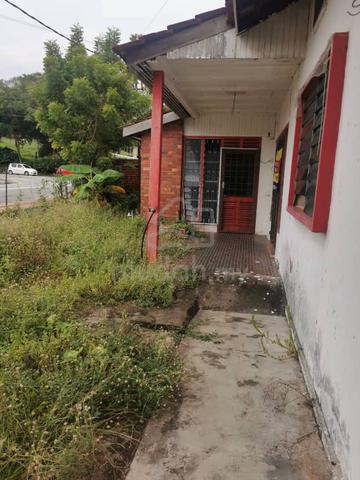 Bungalow Setingkat Untuk Disewa| Corner Lot |Durian Daun Melaka Tangah 1