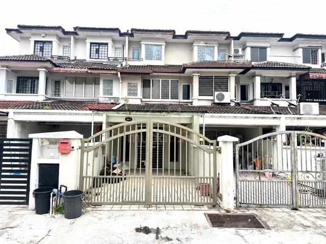 Double storey townhouse @ Bandar Damai Perdana Cheras Selangor. 1