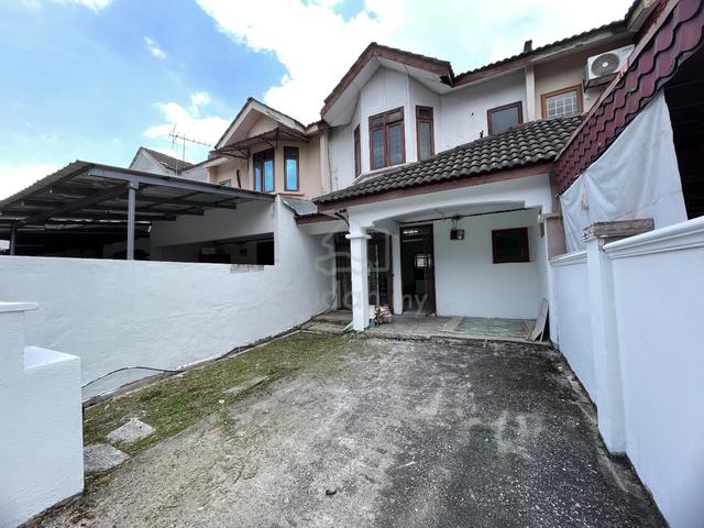 For Rent 2 Storey House Puchong 1