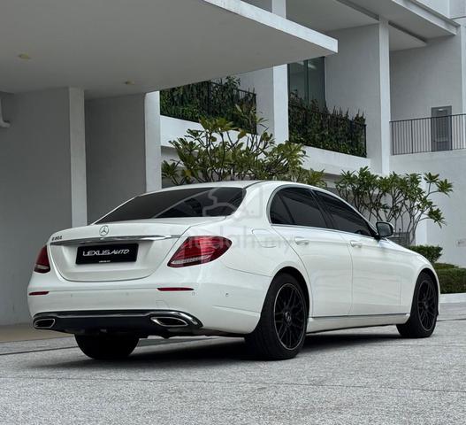 2017 Mercedes Benz E-CLASS 2.0 200 46K KM MILEAGE - 2