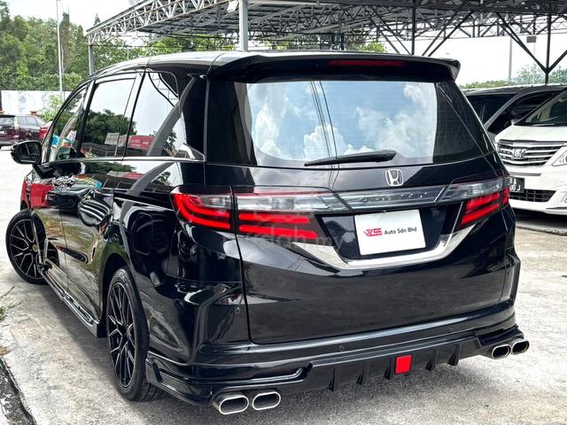 Honda ODYSSEY 2.4 EXV Full Leather Sunroof RC1 - 2