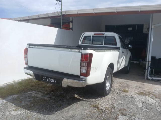 Isuzu Vcross Single Cab - 2