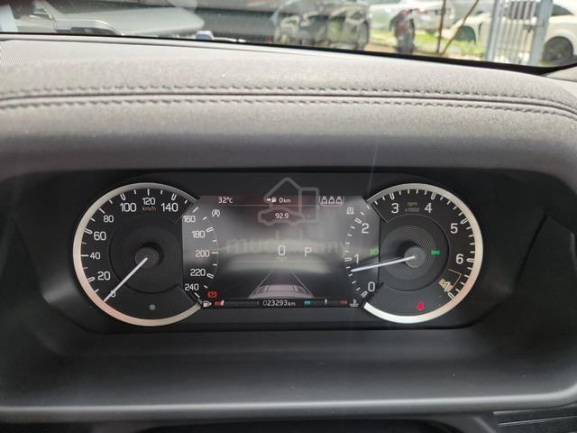2020 Land Rover Defender 110 P300 360 Camera Unreg - 3