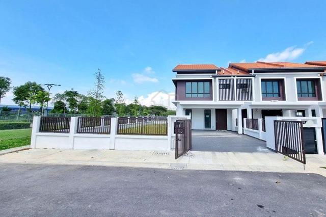 【Corner Lot Unit】Sepang Klia Double storey Full Loan + 0% deposit!!! 1