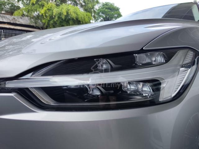 2021 Volvo XC60 T5 AWD MOMENTUM 2.0L (A) FSR - 5