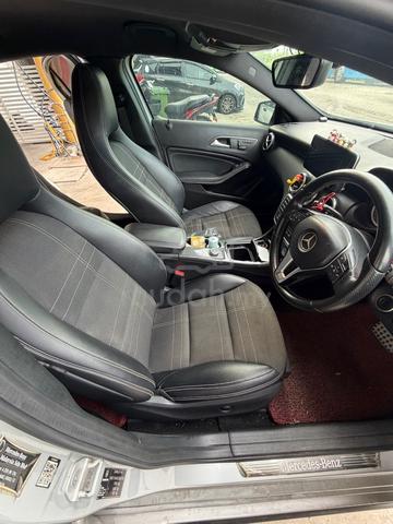 2014 Mercedes Benz A200 BlueEFCY (CBU) 1.6 (A) - 4