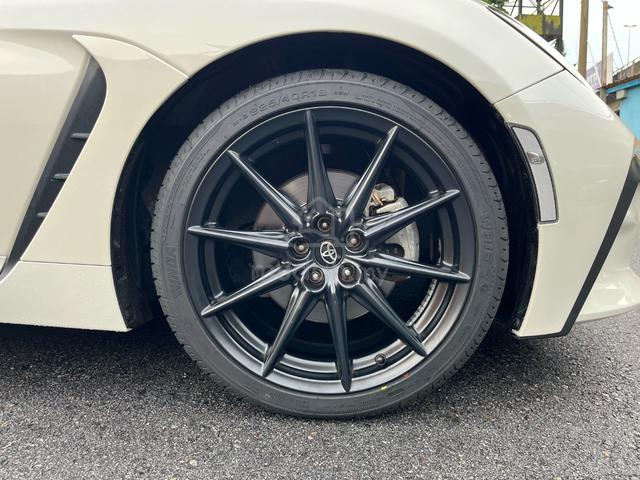 2022 Toyota GR86 2.4 RZ (A) | Like New | PM NOW - 5