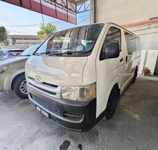 2009 TOYOTA HIACE 2.5 (M) WINDOW VAN tip top condi - 1