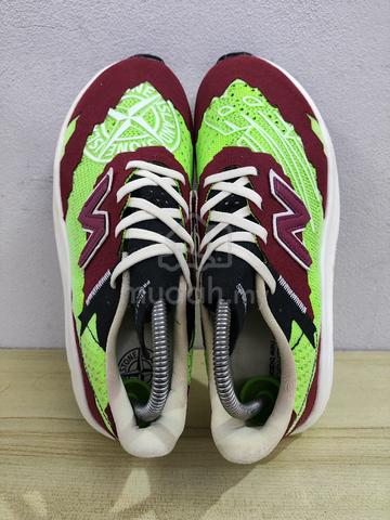 Kasut Running New Balance x Stone Island  7.5uk - photo 3 of 5