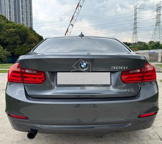 2015 Bmw 320i 2.0 SPORT LINE (CKD) (A)Original Pai - 4