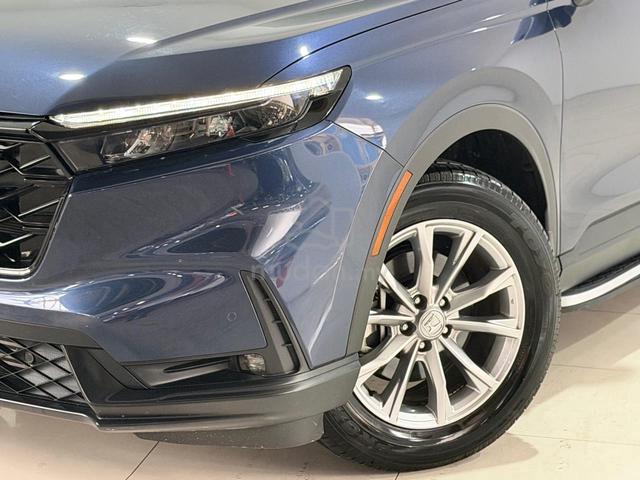 2025 Honda CR-V 1.5 V AWD (8K KM Only) - 3