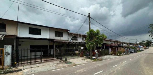 Senai Taman Muhibbah Saleng Jalan Serunai L.Cost Double Storey House 1