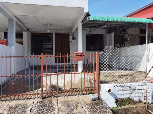 LENGKOK NIPAH , 1/sty terrace for sale -- la 1300sf 1