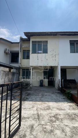 Double Storey Terrace House For Rent @ Taman Sri Muhibbah, Kulai 1