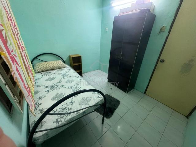 Desa Bayan Apartment 1