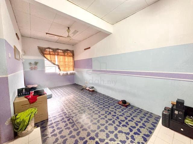Townhouse Upper Floor Templer Suasana Templer Park Rawang Selangor 1
