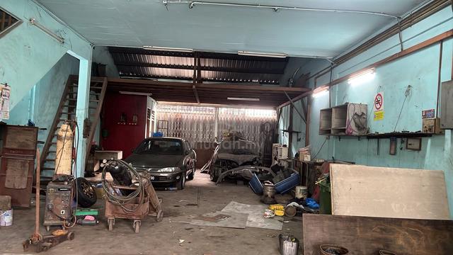 1 ½ Storey Shop Factory Jln Dato Mohd Sidin, Kaw Perindustrian Sg Rasa 1