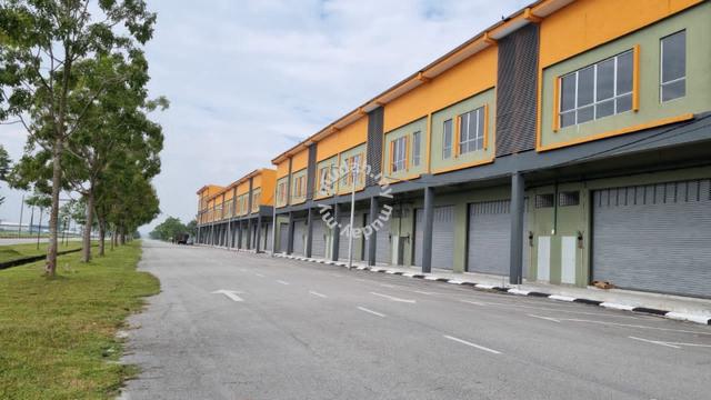 For Rent 26' x 80' 2 Storey Commercial Building at Kamunting, Perak 4