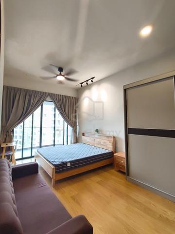 Danga Bay Master Balcony Room / Master Room / Bus To Ciq / 1+1 Deposit 1