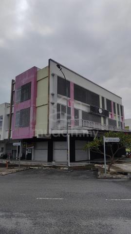 SHOP LOT unit for Rent 1