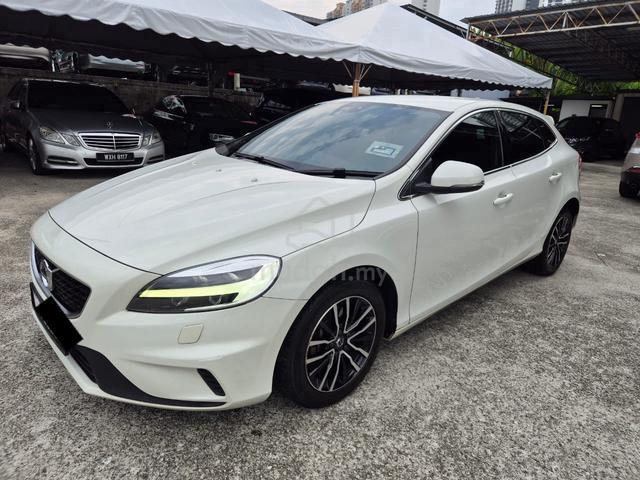 Volvo v40 2.0 Facelift - 3