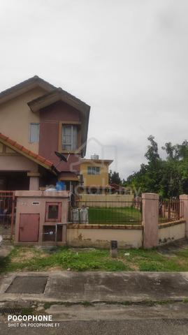 SEMI DETACHED HOUSE CORNER UNIT Facing Lake 1