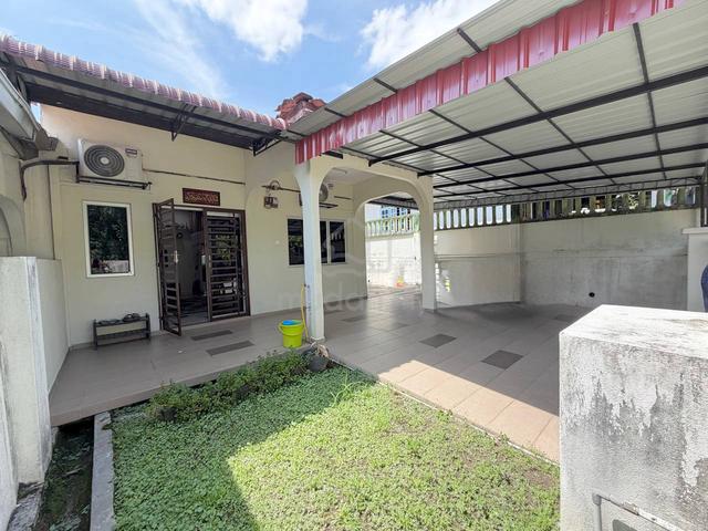 End lot single storey, facing open-Taman Bukit Mewah, Kajang 1