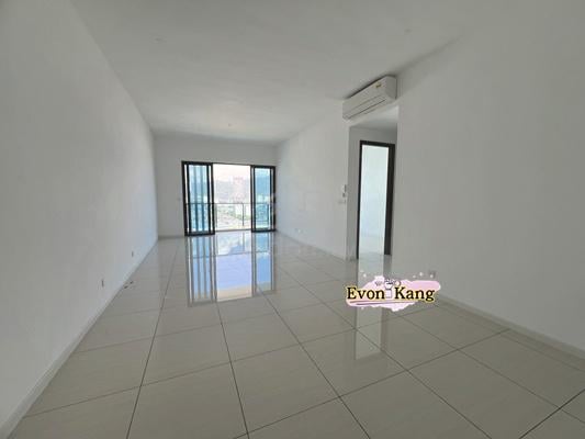 Queens Residences Q1 @ Queens Waterfront 1