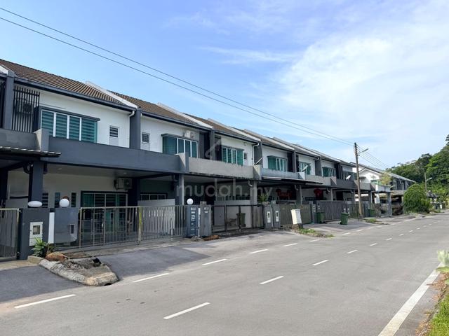4.3PTS, Double Storey, MIDWAY CRESCENT 1