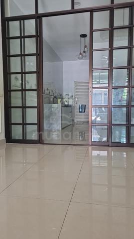 Teres 2 Tingkat Dengan Aircond Taman Takir Perdana 1