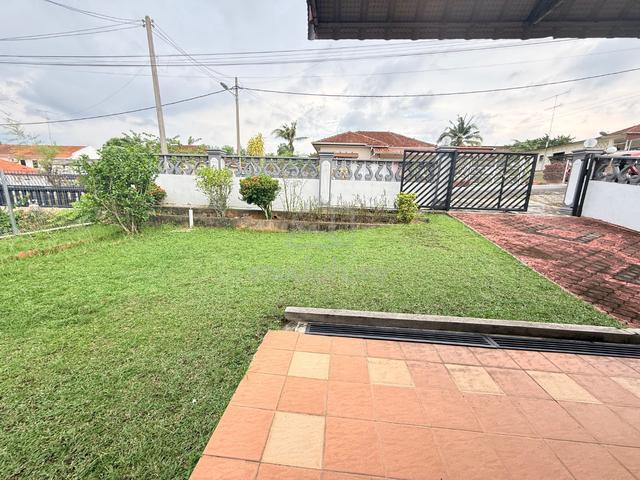 Single Storey Semi Detached House Taman Sunrise Kluang Renovated Unit 1
