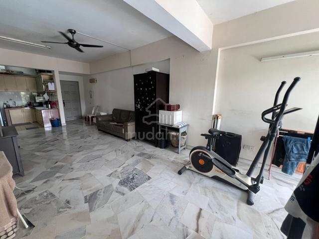 Awana Puri Condominiums 1