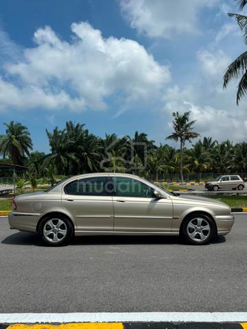 2002 Jaguar X-TYPE 3.0 SWB (A) - 3